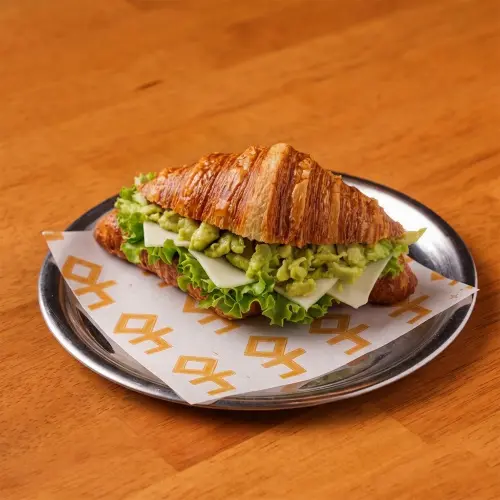 SMASH AVOKADOLU KRUVASAN SANDVİÇ